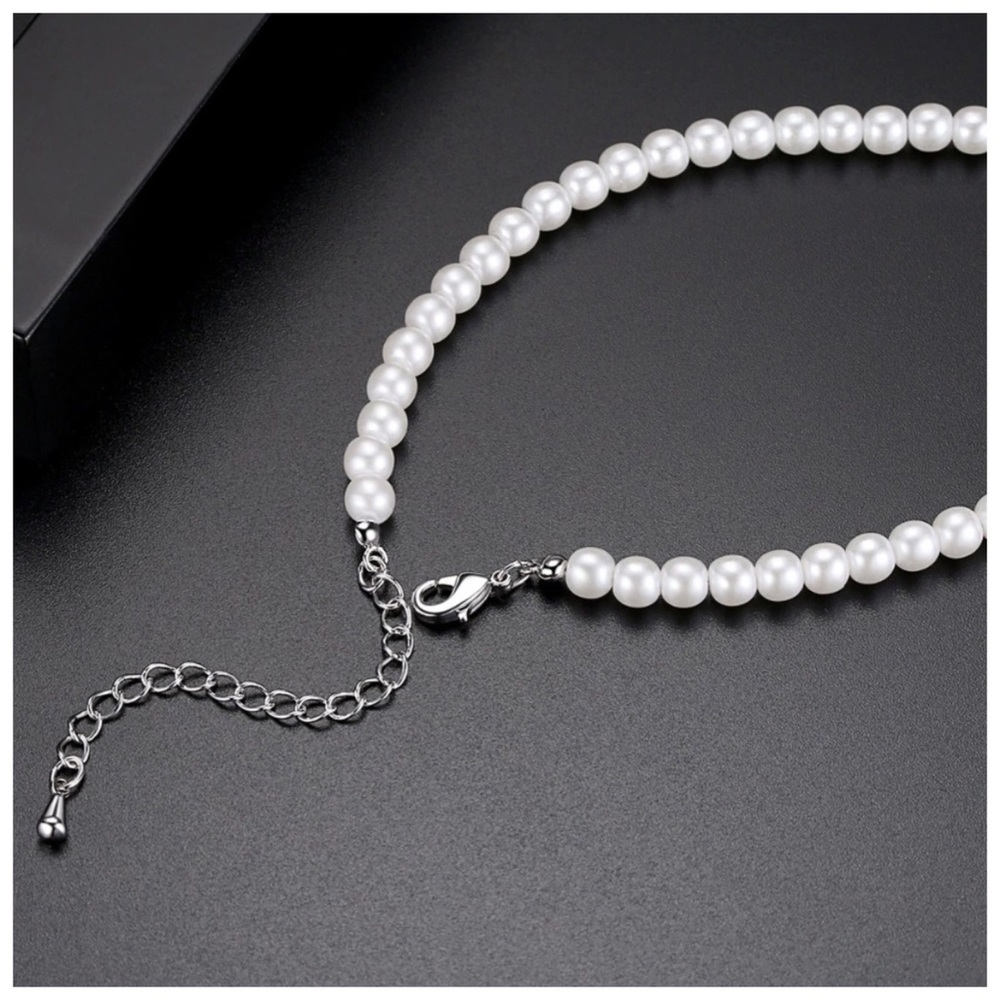 🌺 Swarovski Crystals The Elide Necklace Set - Picture 4 of 5